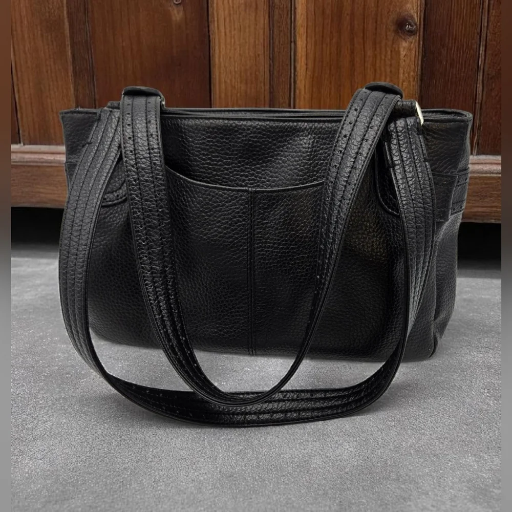 Vintage Covington Black Leather Shoulder Bag Scallop Front Pocket - Picture 3 of 15